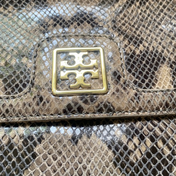 Authentic Tory Burch Python Print Leather Crossbody Handbag - Picture 16 of 16